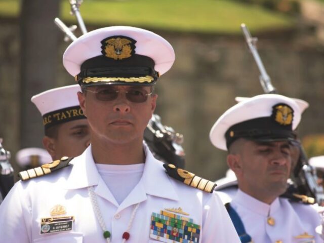 Epaulettes: What to Look for Before You Buy